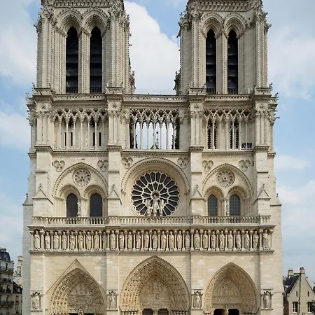 Chic Neuf Pres De Paris Apartamento *